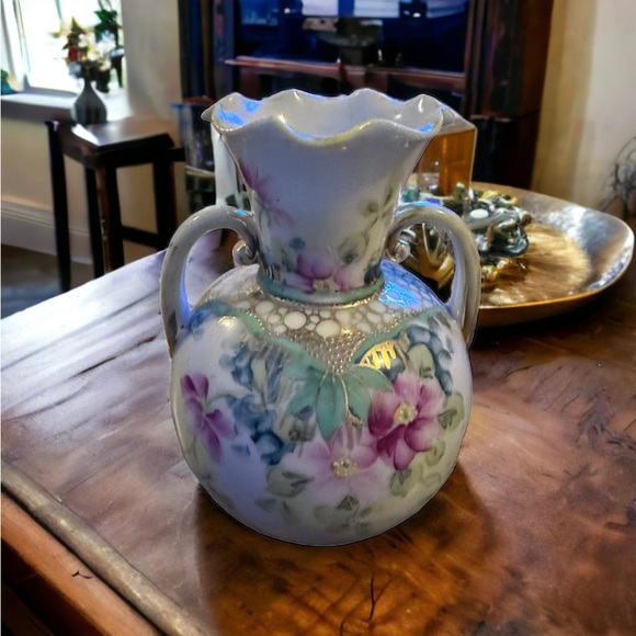 Beautiful Porcelain Nippon Vase - Picture 11 of 12